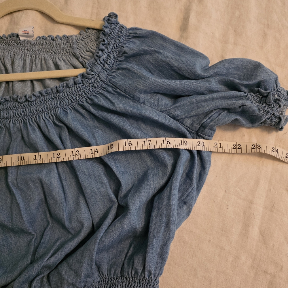 OLD NAVY Chambray Smocked Women's Top Size L - Picture 7 of 8
